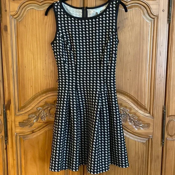 Max studio XS houndstooth print fit and flare dress.